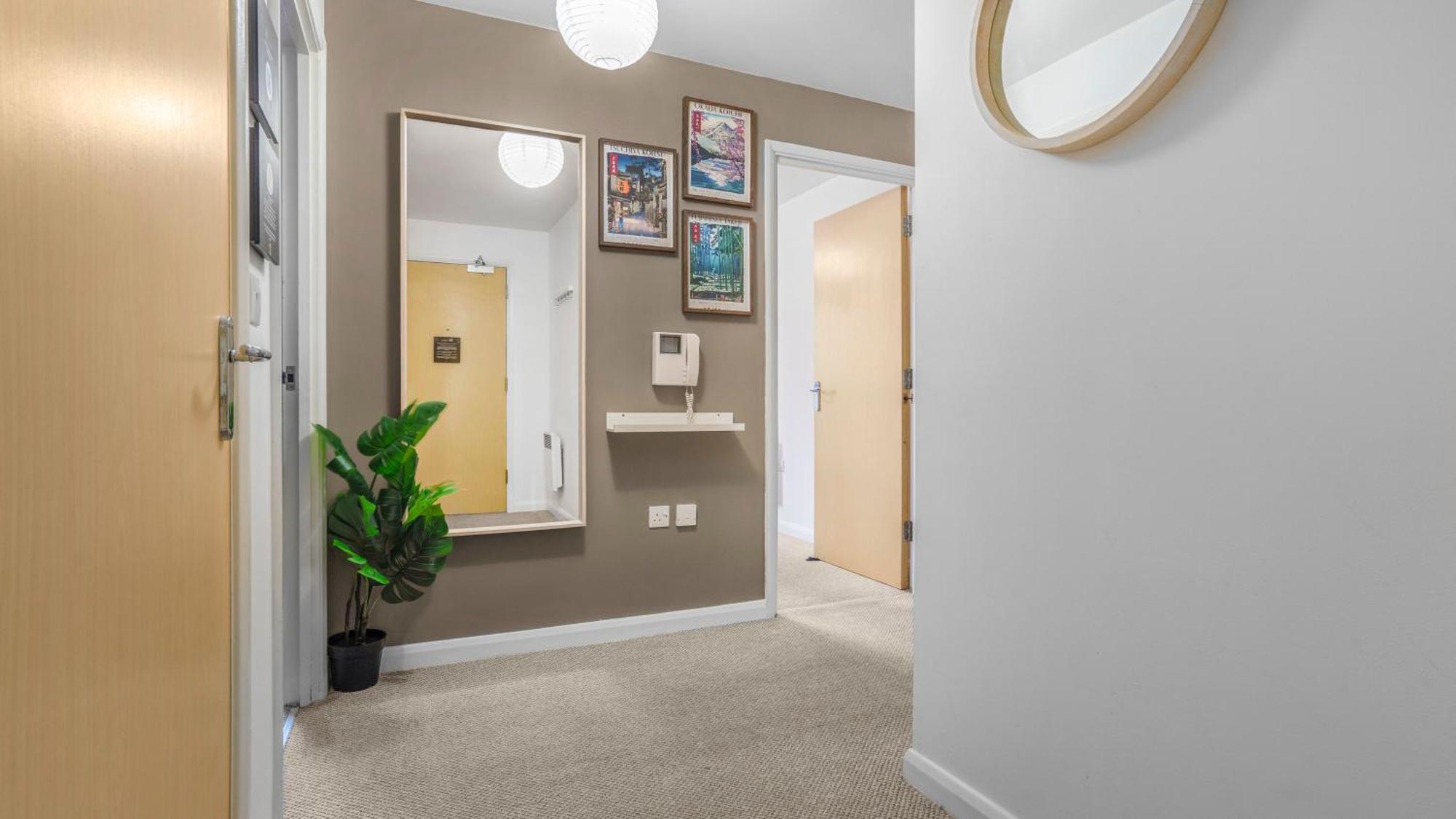 Japanese Suite 2Bed 2Bath, Free Park, Netfix, 75 Inch Tv, Games - City Centre- Maihom 버밍엄 외부 사진