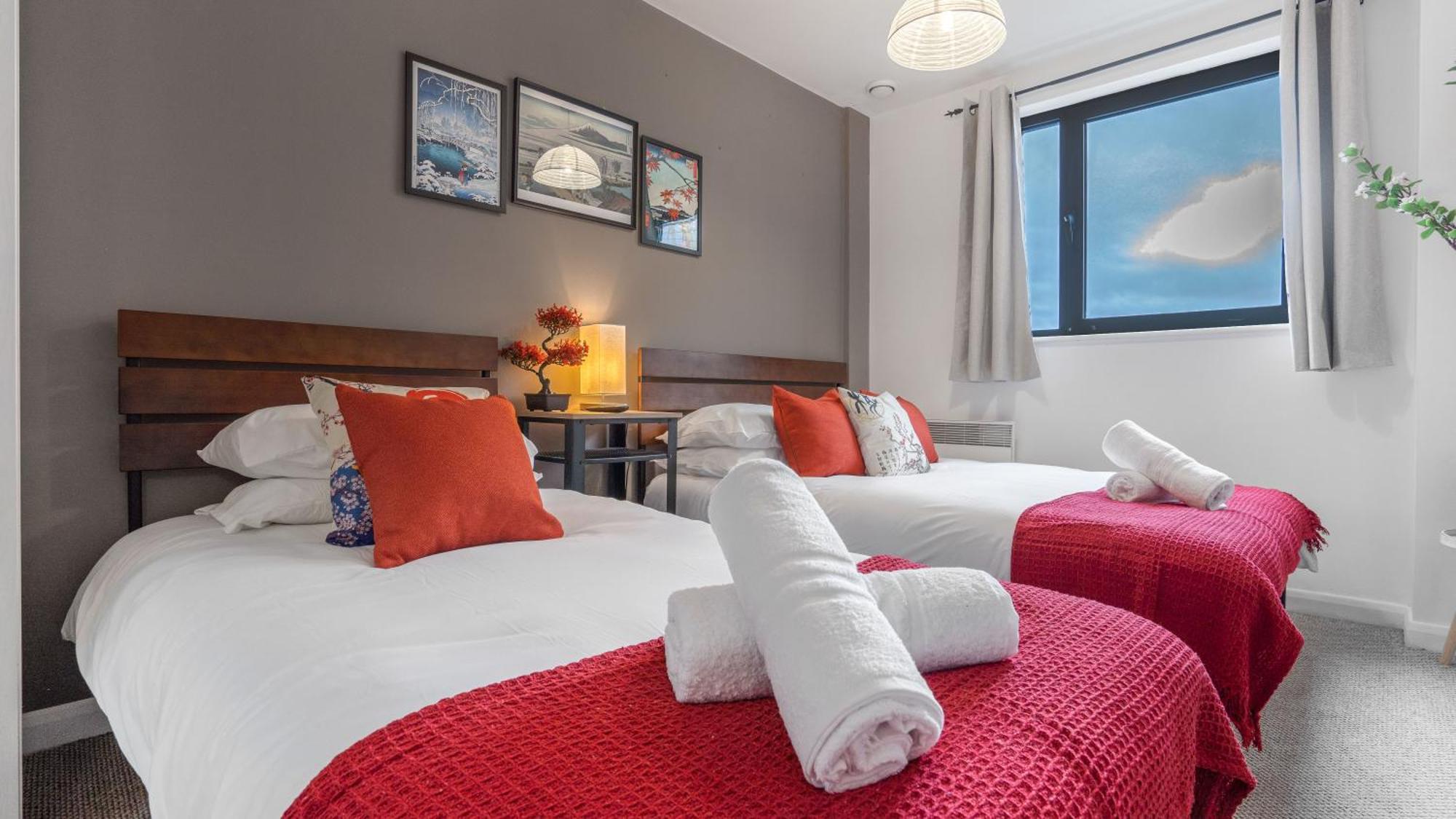 Japanese Suite 2Bed 2Bath, Free Park, Netfix, 75 Inch Tv, Games - City Centre- Maihom 버밍엄 외부 사진