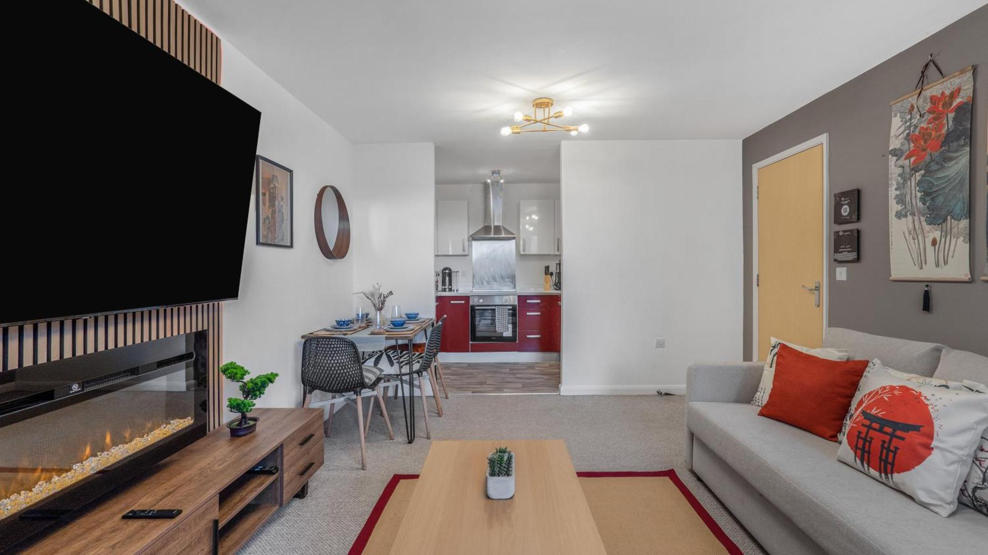 Japanese Suite 2Bed 2Bath, Free Park, Netfix, 75 Inch Tv, Games - City Centre- Maihom 버밍엄 외부 사진